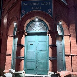 Meet your Posher, Alba